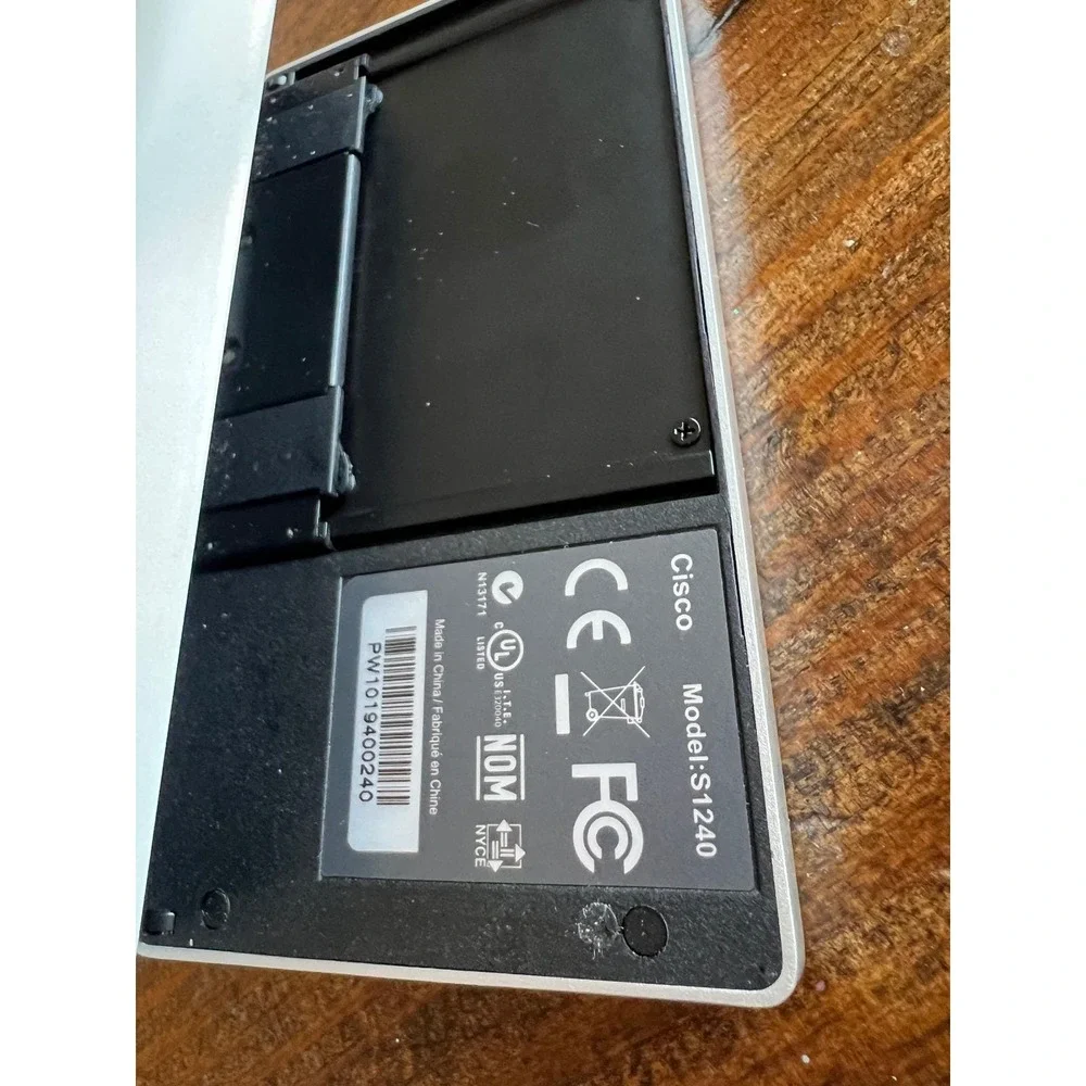 Flip Video SlideHD S1240 White Pocket Camcorder – For Parts/Not‎ Working